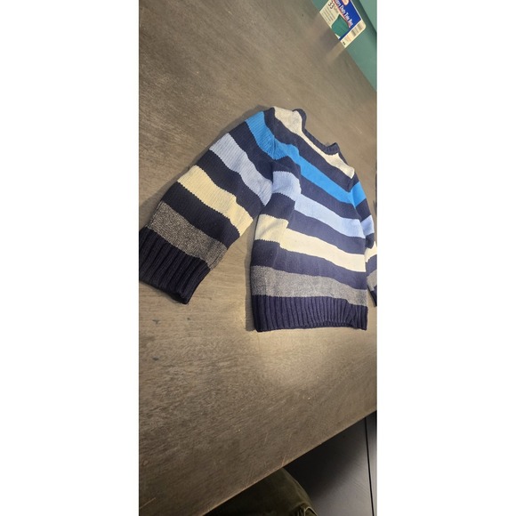 Children's Place Matching Sweater, Hat And Mittens Set Size 4t - Picture 2 of 10